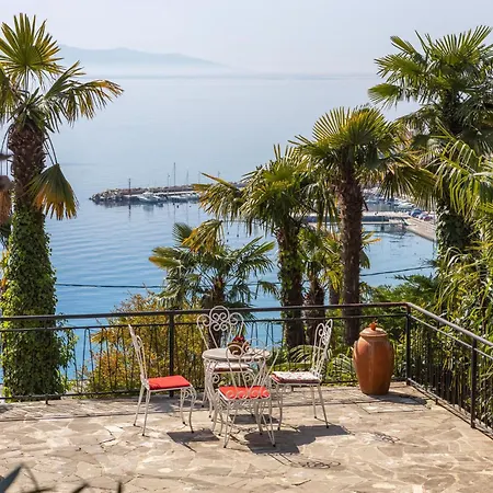 Apartment In With Wi-fi Opatija